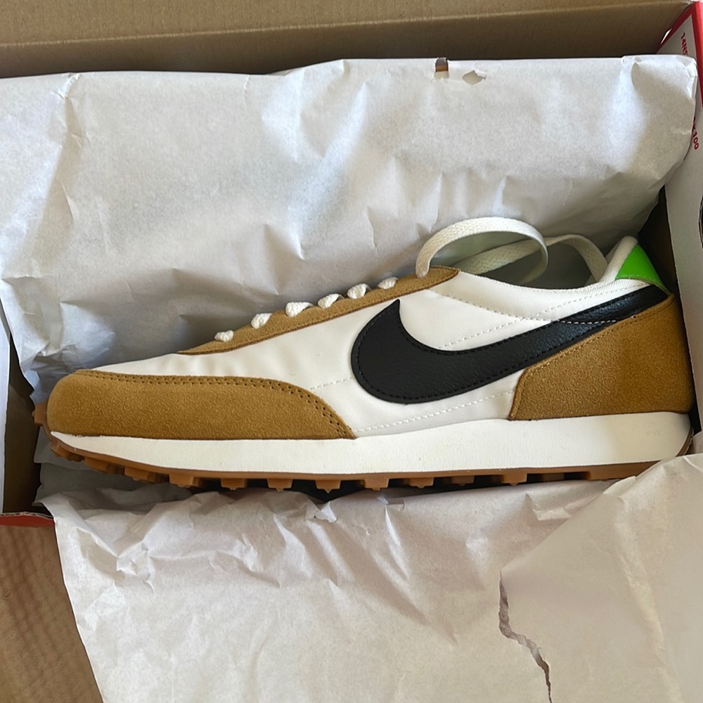 Nike Daybreak
